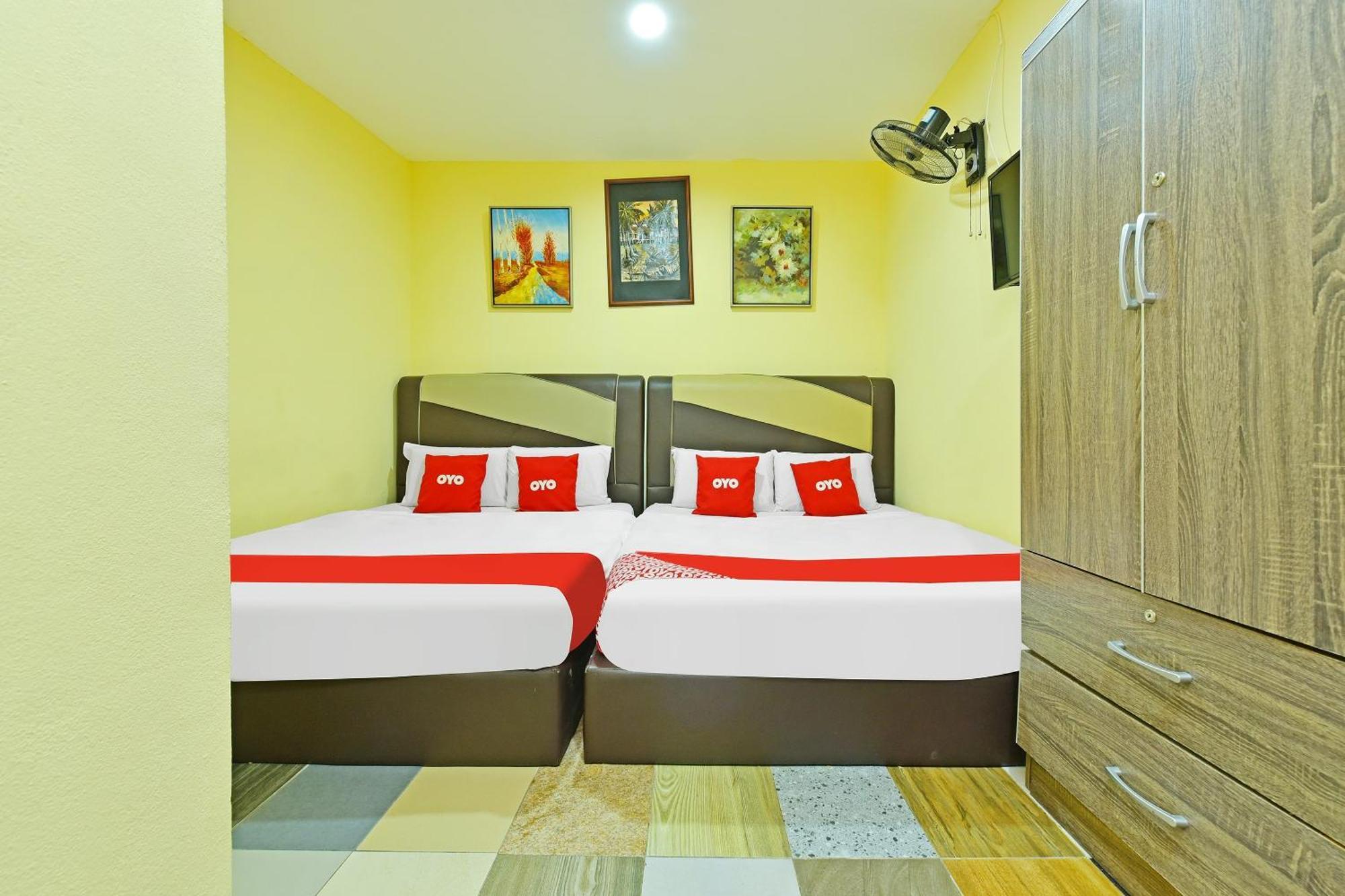 Oyo 873 Bamboo Inn Batu Feringgi Buitenkant foto