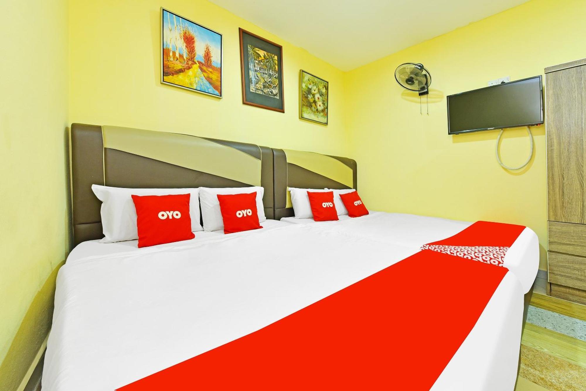 Oyo 873 Bamboo Inn Batu Feringgi Buitenkant foto
