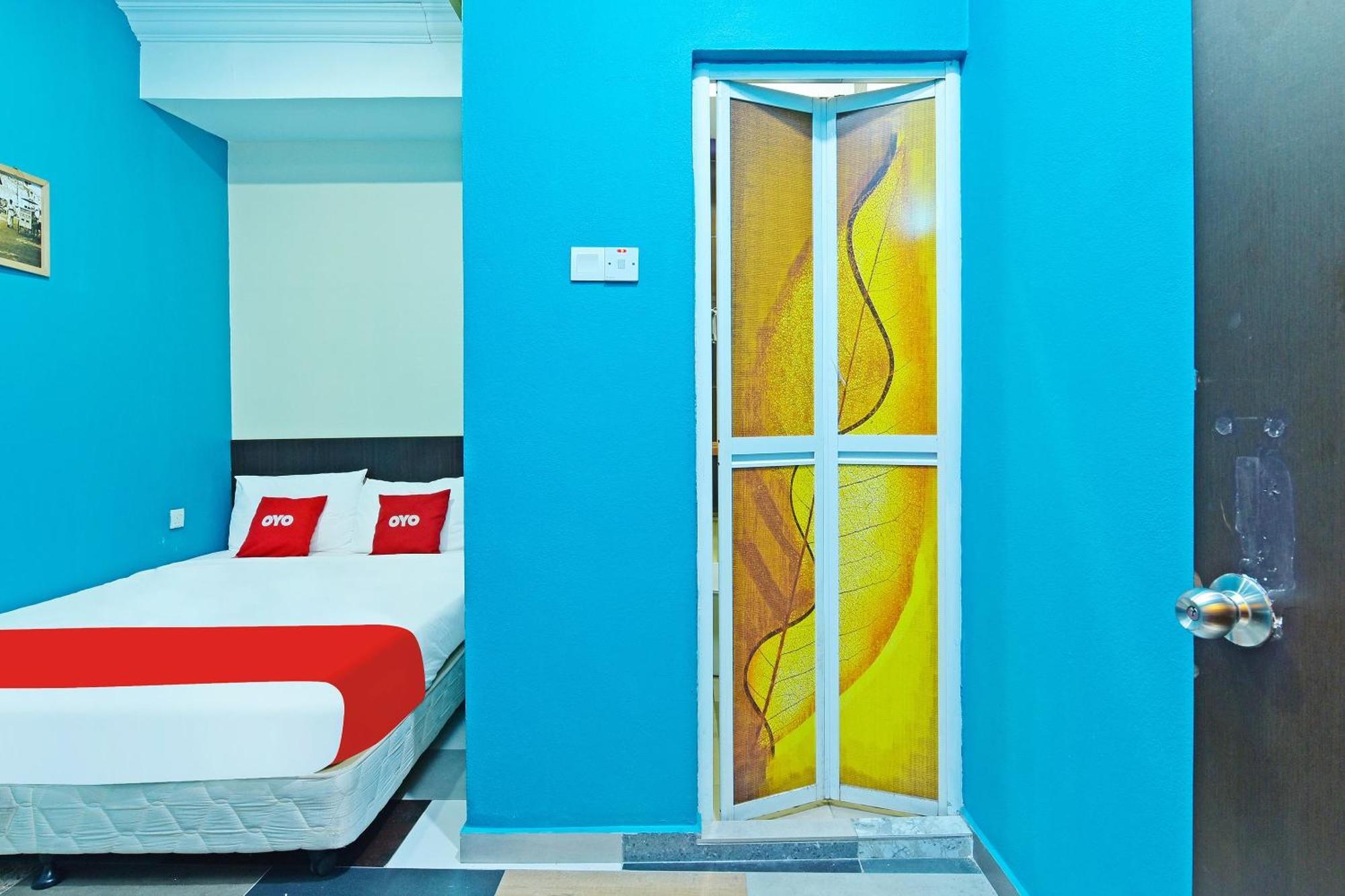 Oyo 873 Bamboo Inn Batu Feringgi Buitenkant foto